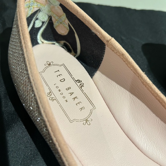 Ted Baker Cinderella Rose Gold flats - Size 8 - Picture 3 of 6